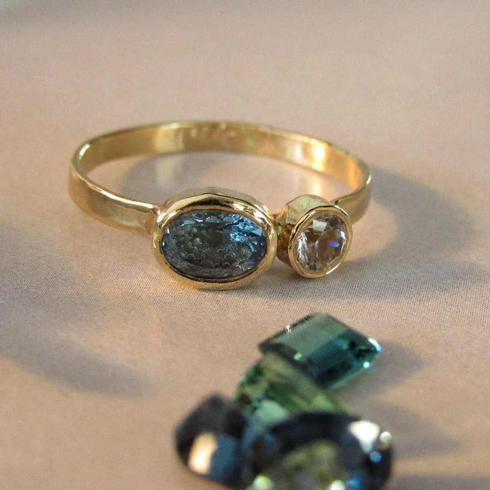 14k Yellow Gold Ring with White & Blue/Purple Sapphires